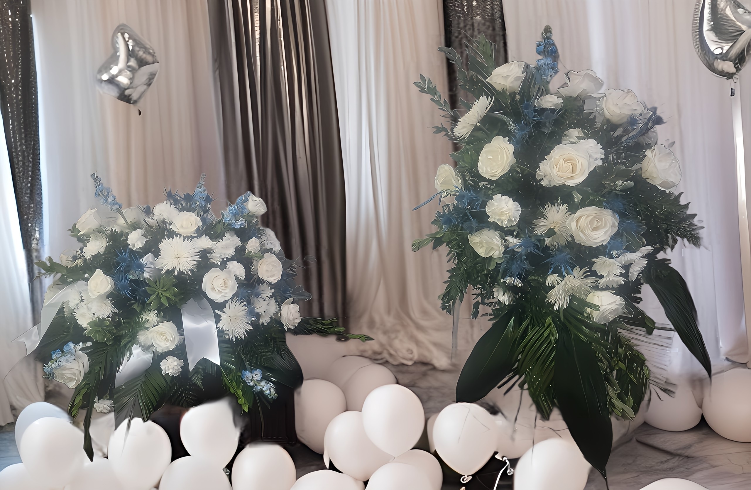 White & Blue Ceremony Display