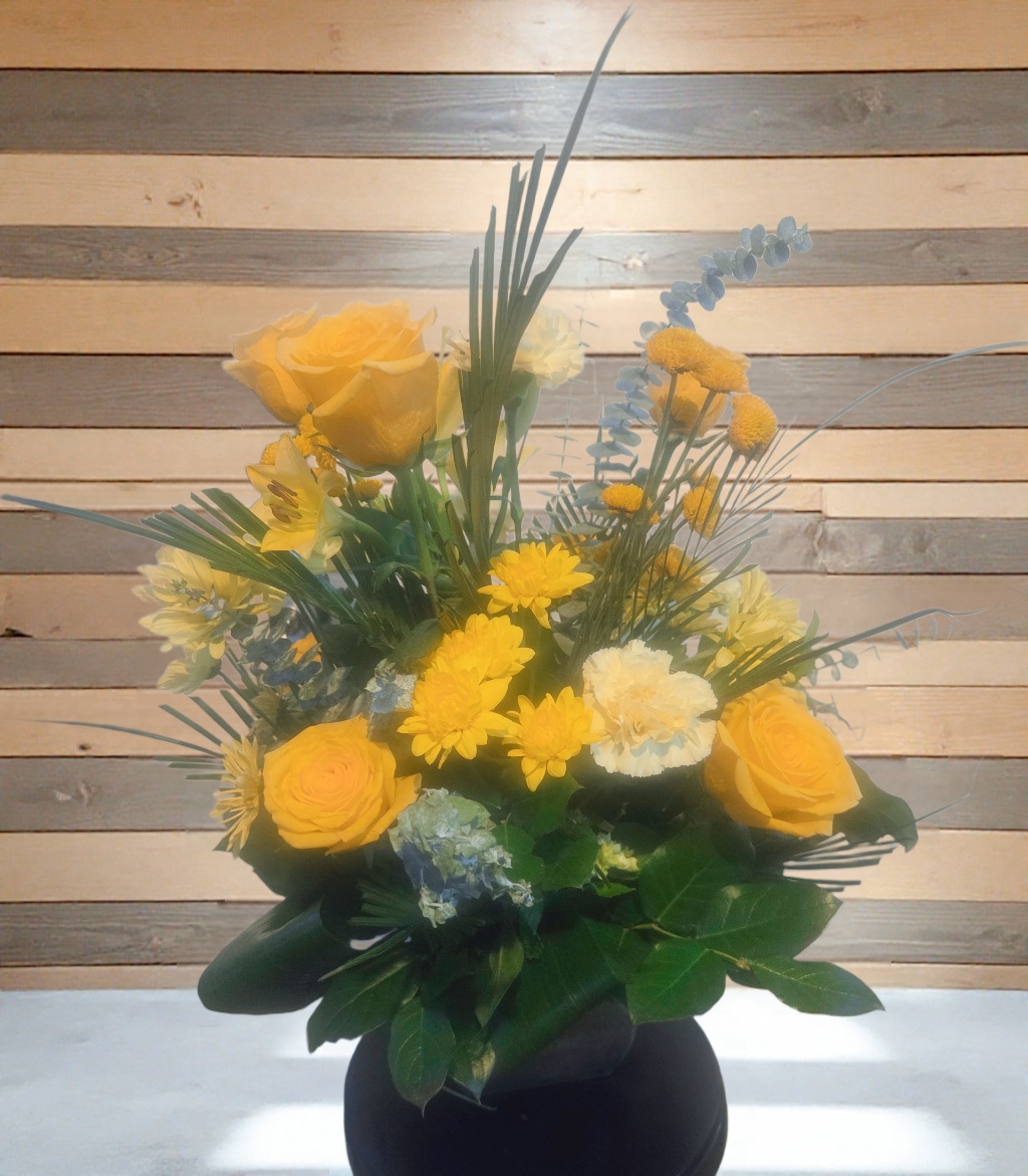 Yellow Rose Urn